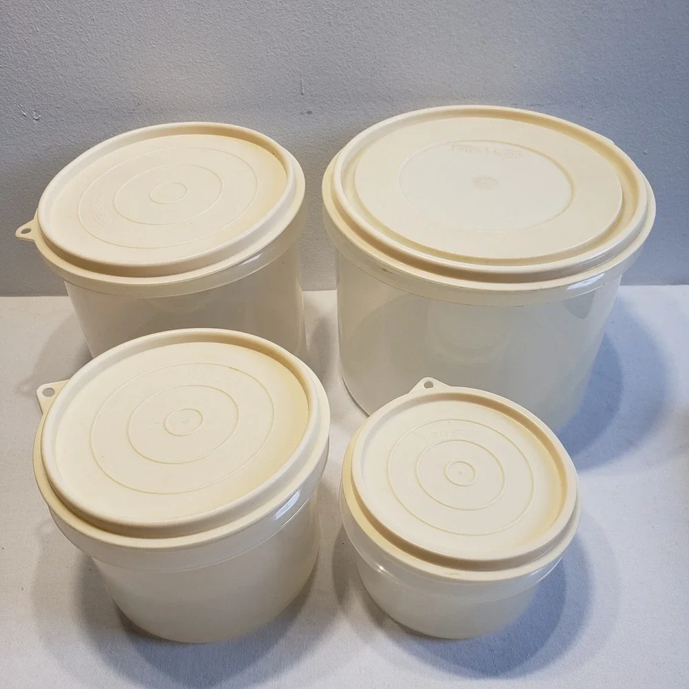 Frig-O-Seal Canister Set White Nesting Plastic‎ Food Storage Vintage 4pc Set